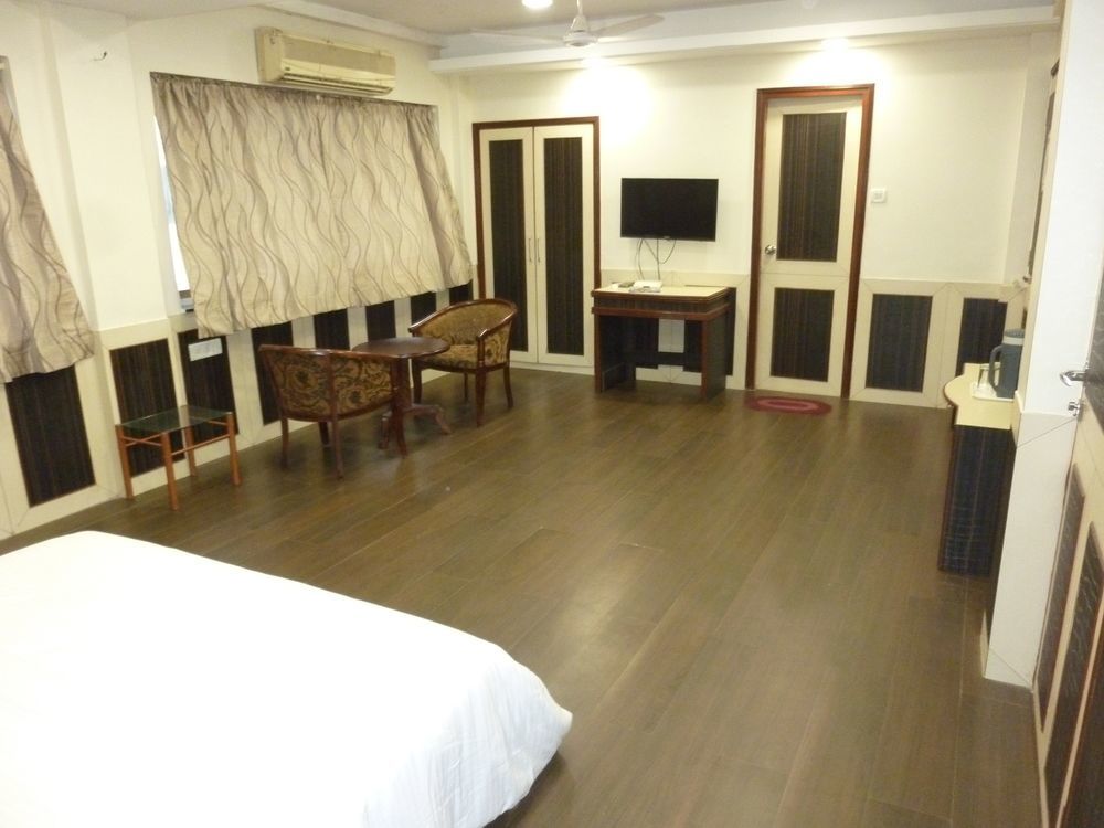 Hotel City Point Dadar Mumbai Exterior foto
