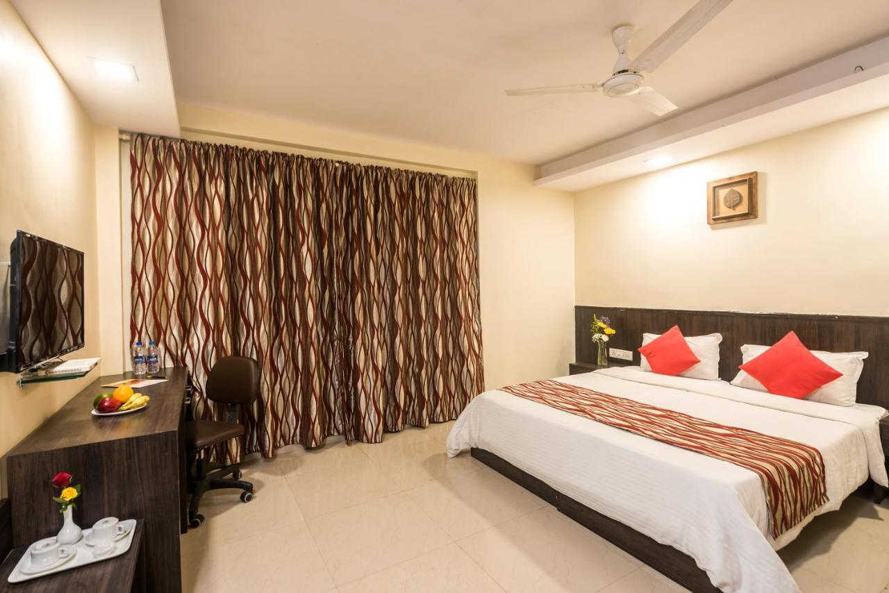 Hotel City Point Dadar Mumbai Exterior foto